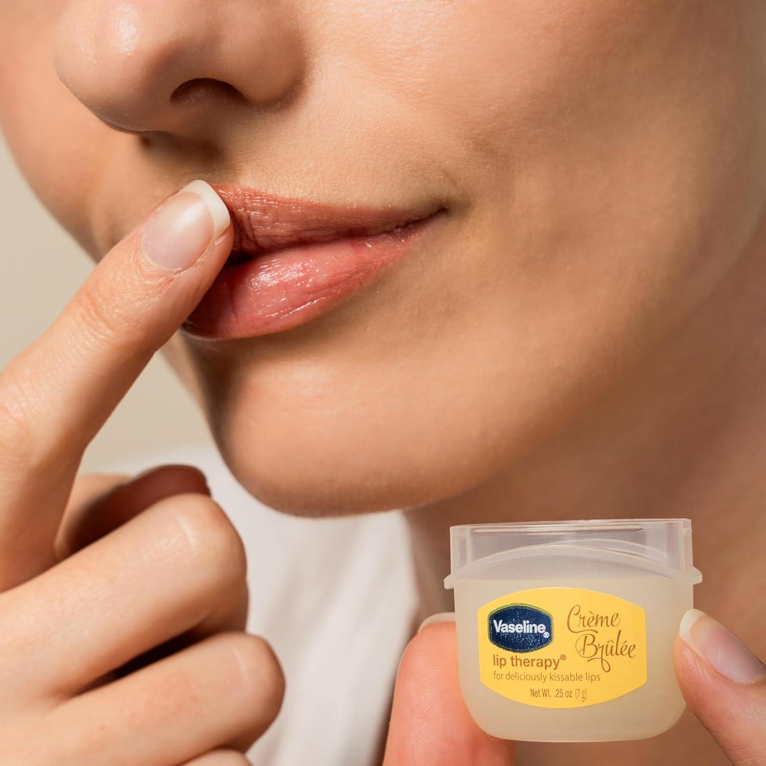 imageVaseline Lip Therapy 7G Crme Brle Baume lvres nourrissant pour une hydratation optimale 2x7g Crme Brle 2 PiceCrme Brle 3 Pice